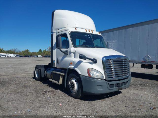  Salvage Freightliner Cascadia 113
