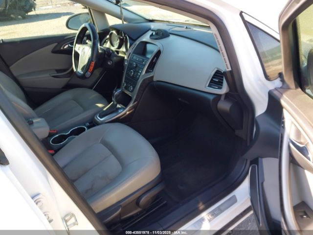 Buick Verano Image 11