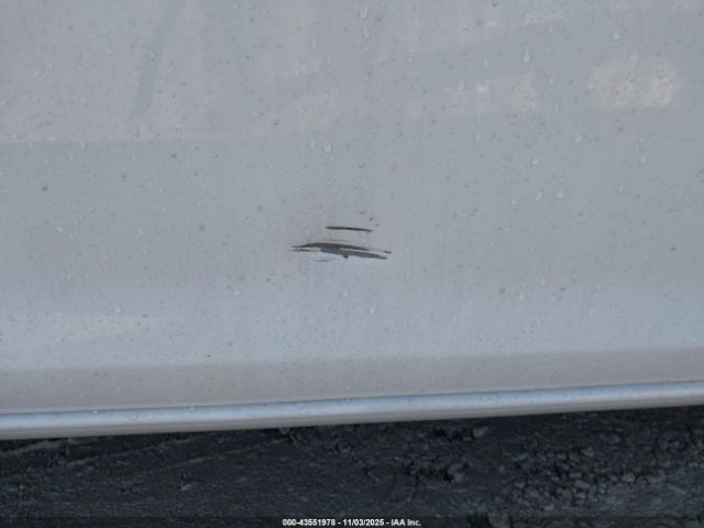 Buick Verano Image 5