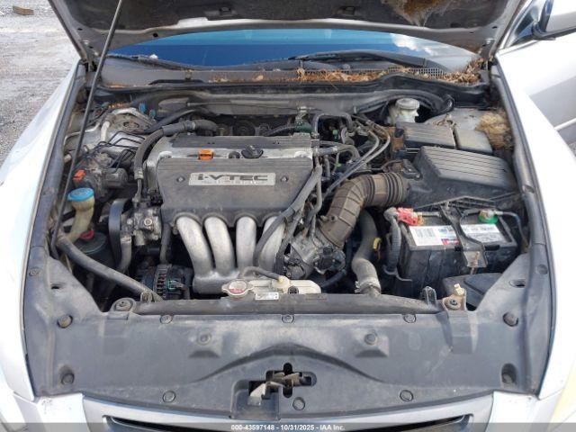 Honda Accord 2.4 Lx Image 14