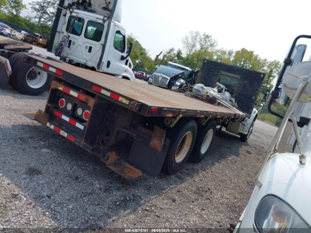 Freightliner M2 106 Medium Duty Image 2