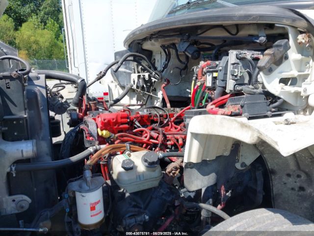 Freightliner M2 106 Medium Duty Image 6