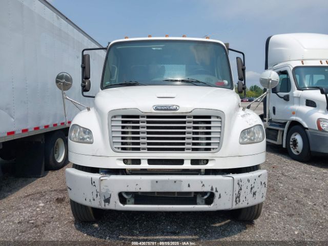 Freightliner M2 106 Medium Duty Image 12