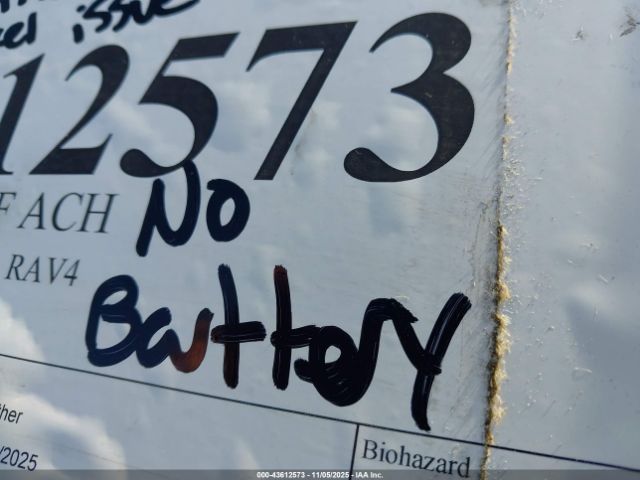 Toyota RAV4 Xle Image 2