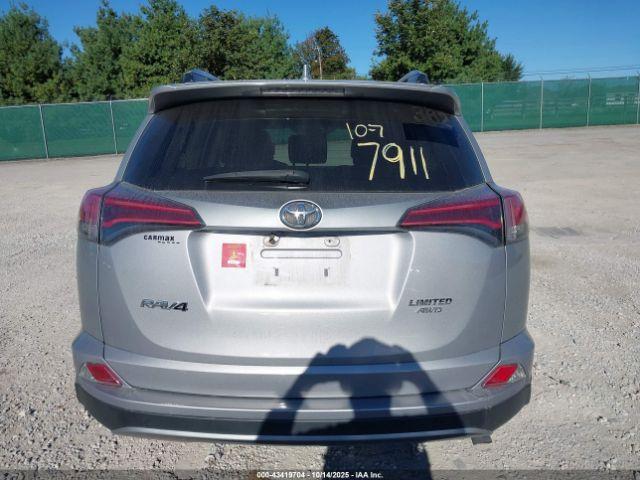 Toyota RAV4 Limited Image 12