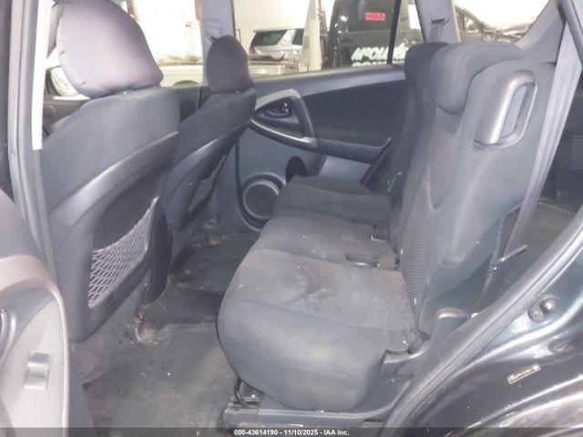 Toyota RAV4 Sport V6 Image 6