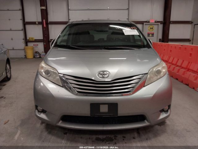 Toyota Sienna Xle 8 Passenger Image 5