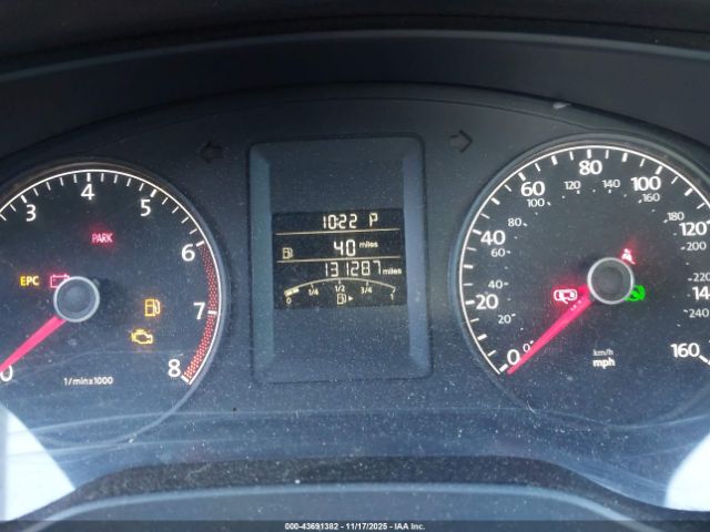 Volkswagen Jetta 2.0l S Image 10