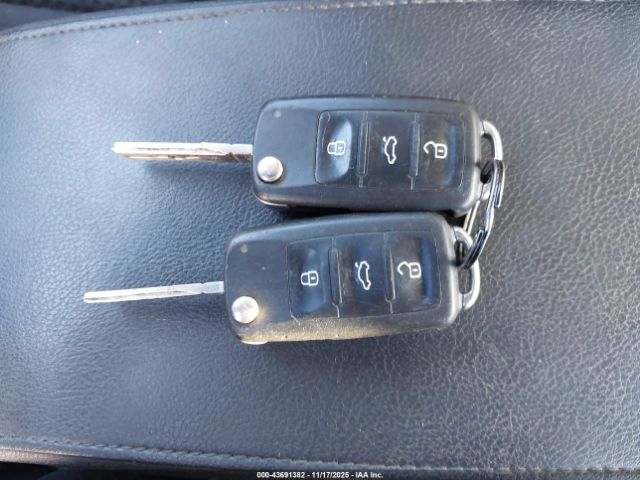 Volkswagen Jetta 2.0l S Image 5