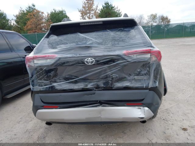 Toyota RAV4 Adventure Image 15