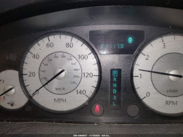 Chrysler 300 Image 7