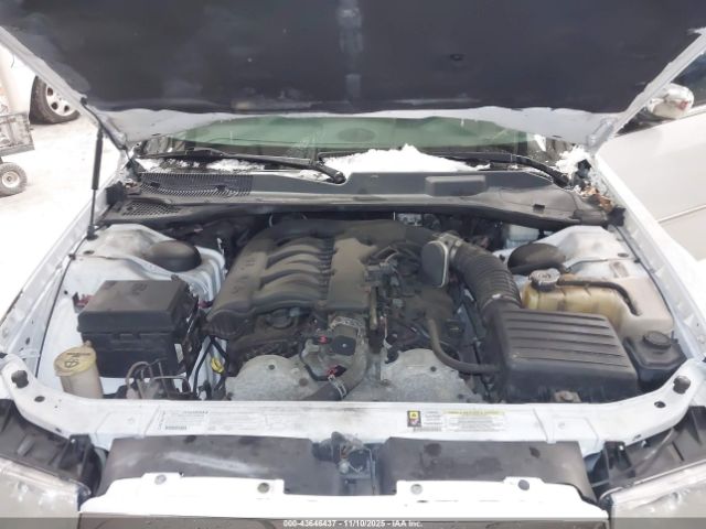 Chrysler 300 Image 11