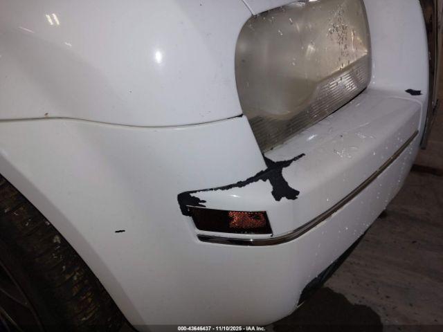 Chrysler 300 Image 9