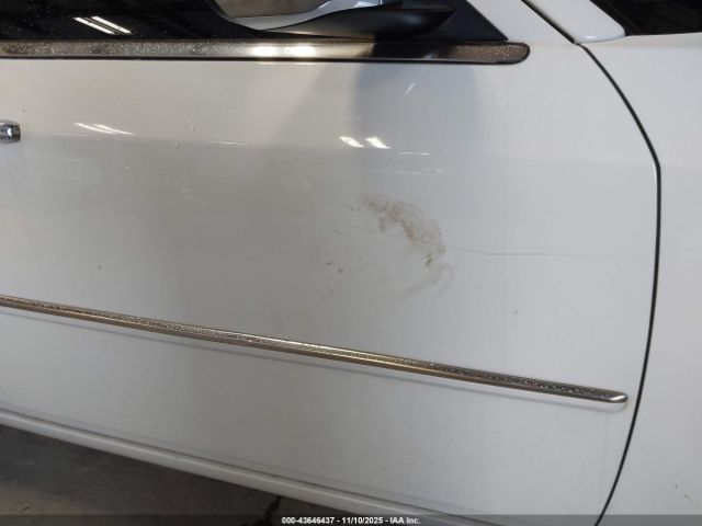 Chrysler 300 Image 8