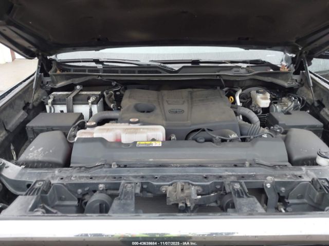 Toyota Tundra Platinum Image 14