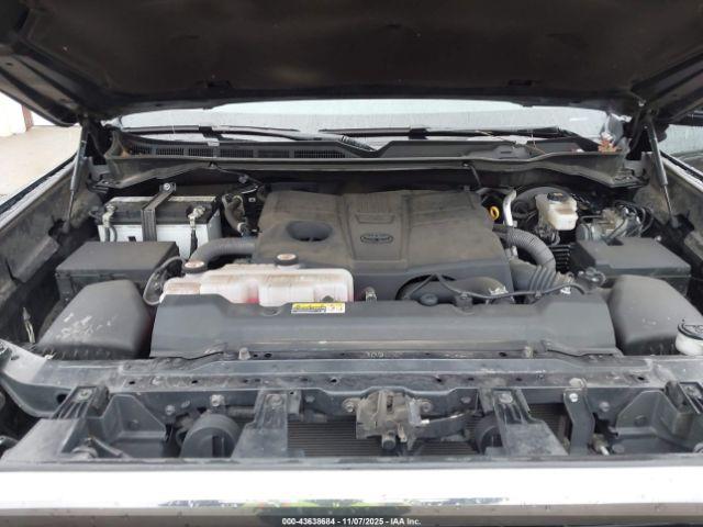 Toyota Tundra Platinum Image 14