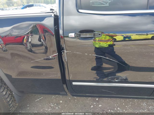 GMC Sierra 1500 Slt Image 17