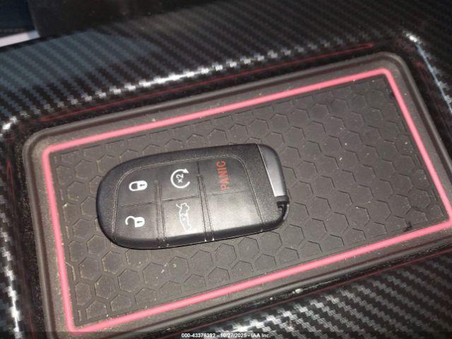 Chrysler 300 300s Image 4