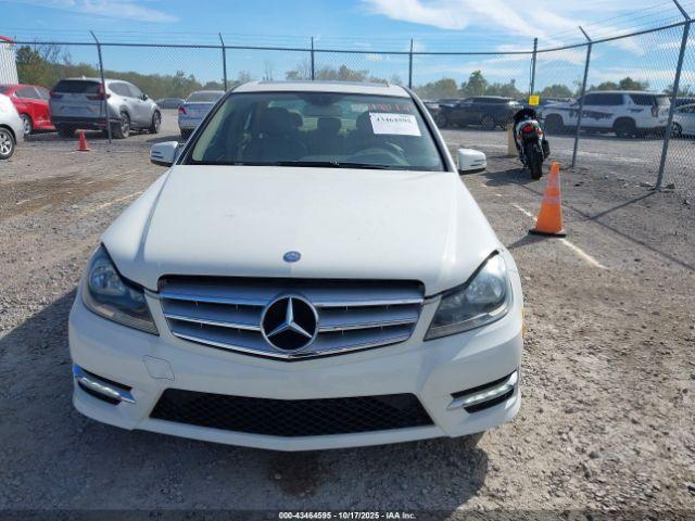 Mercedes-Benz C-Class Sport 4matic Image 2