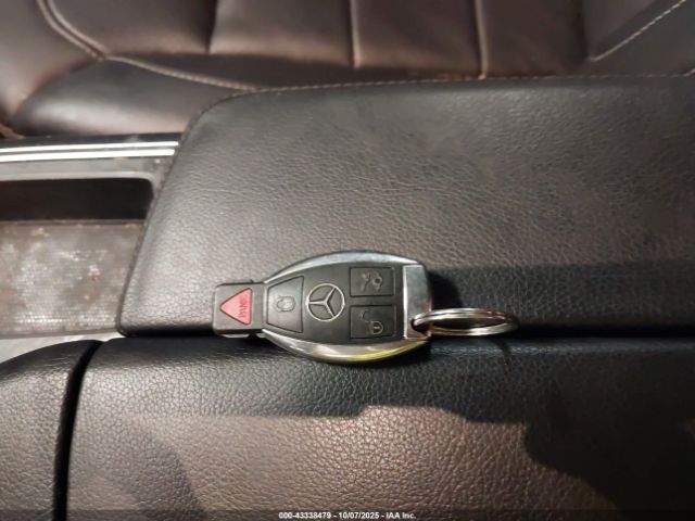 Mercedes-Benz M-Class 4matic Image 8