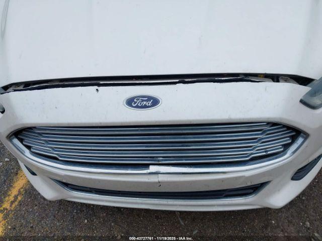 Ford Fusion Titanium Image 4