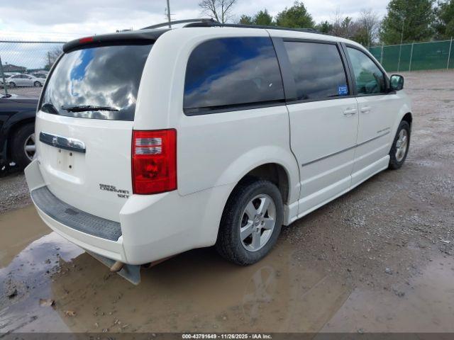 Dodge Grand Caravan Sxt Image 4