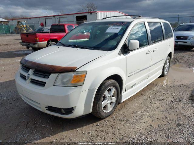 Dodge Grand Caravan Sxt Image 3