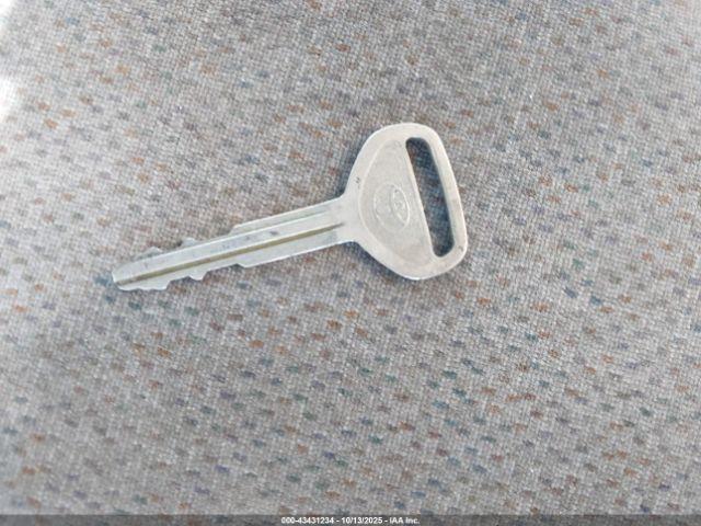 Toyota Corolla Le Image 7