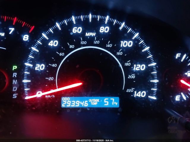 Toyota Camry Le Image 5