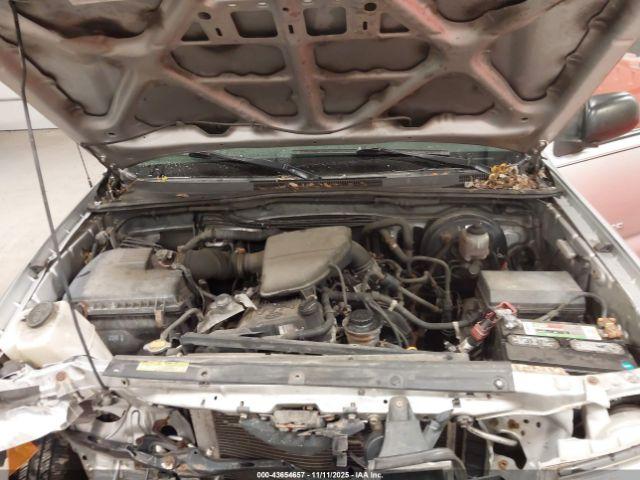 Toyota Tacoma Image 11