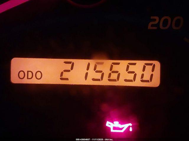 Toyota Tacoma Image 14