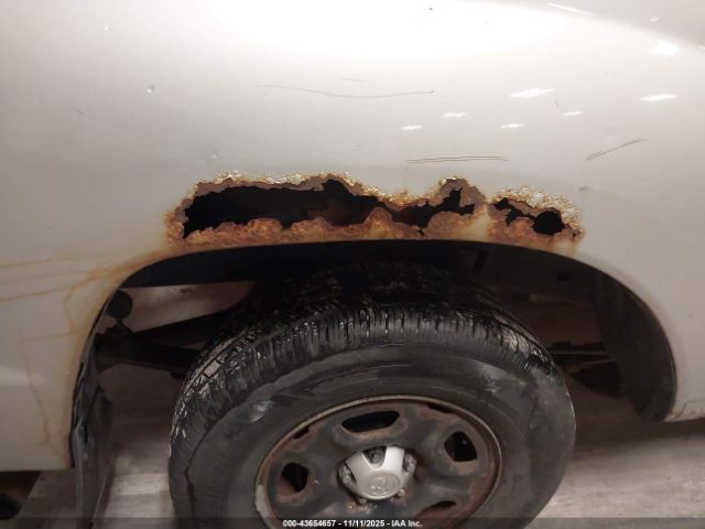 Toyota Tacoma Image 7