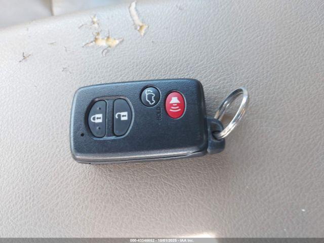 Toyota Highlander Limited Image 11