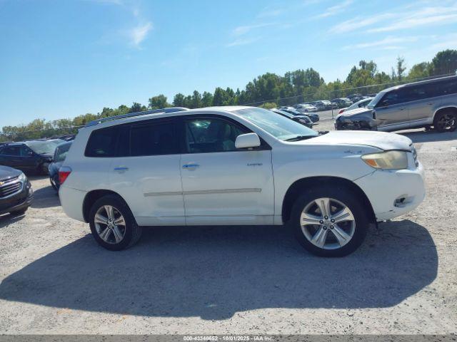 Toyota Highlander Limited Image 2