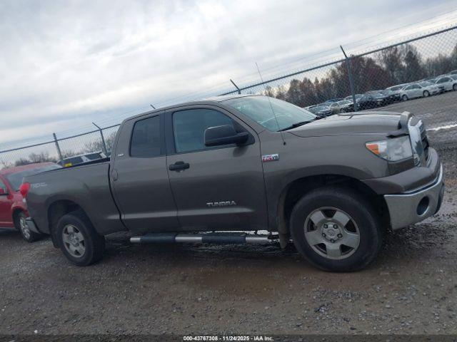 Toyota Tundra Sr5 5.7l V8 Image 4