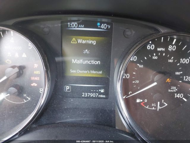 Nissan Rogue S Image 7