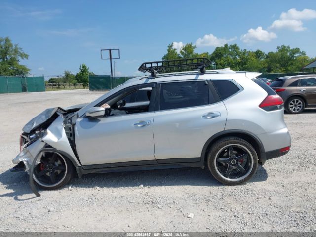 Nissan Rogue S Image 2