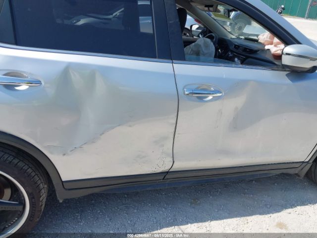 Nissan Rogue S Image 3