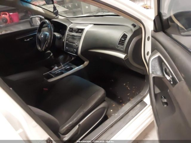 Nissan Altima 2.5 S Image 9