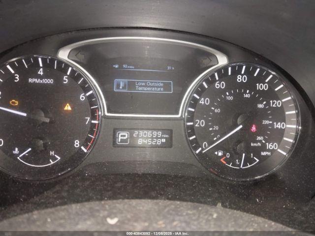 Nissan Altima 2.5 S Image 2