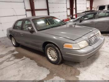  Salvage Ford Crown Victoria