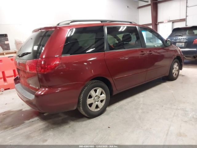 Toyota Sienna Le Image 6