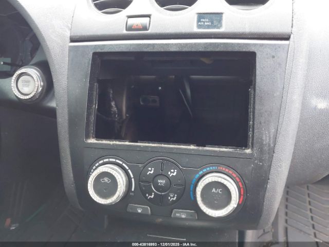 Nissan Altima 2.5 S Image 11