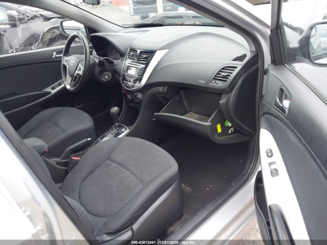 Hyundai ACCENT Se Image 5