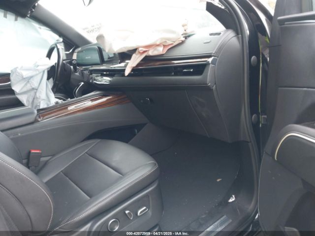 Cadillac Escalade 4wd Luxury Image 3