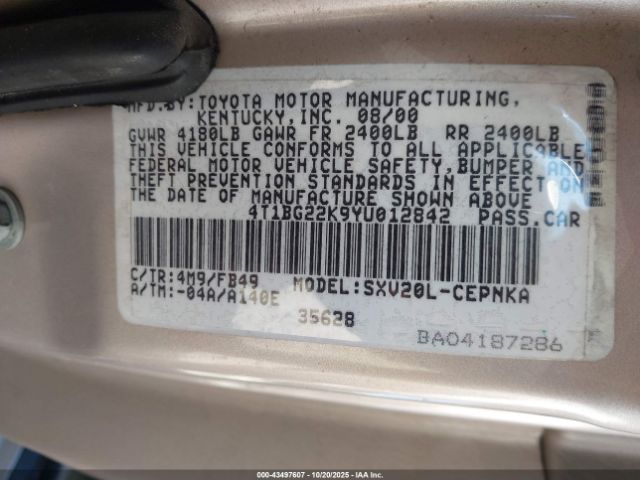 Toyota Camry Le Image 3