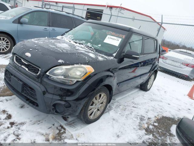 Kia Soul + Image 11