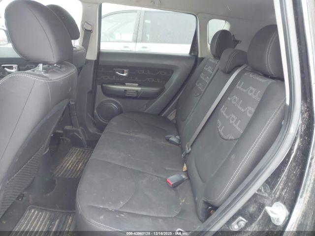 Kia Soul + Image 8