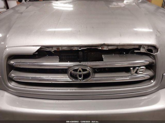 Toyota Sequoia Limited V8 Image 5