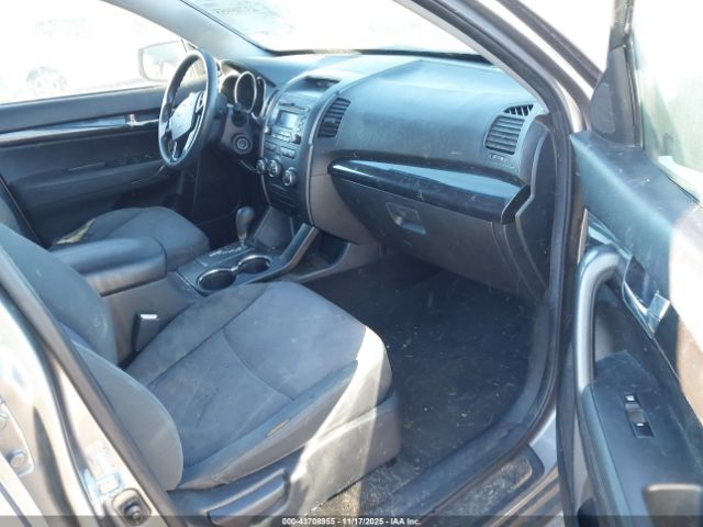 Kia Sorento Lx Image 9